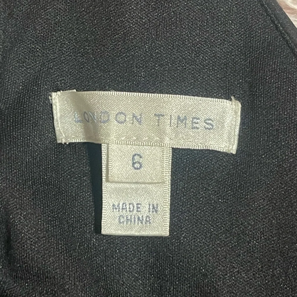 London Times Black Sheer Formal Dress size 6 - Picture 7 of 9